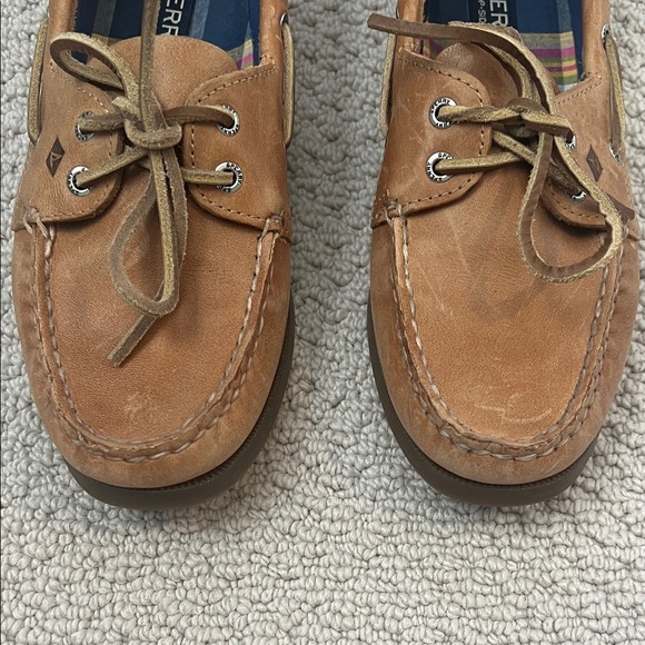 Sperry women’s  Brown Boat Shoes - Picture 2 of 8